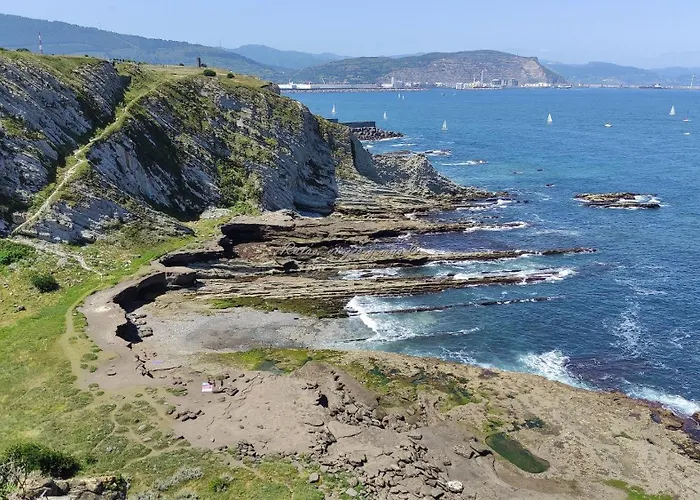 En Getxo. Cercano Al Puerto Viejo Apartamento