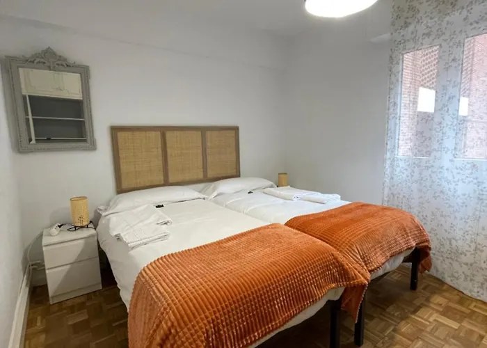 En Getxo. Cercano Al Puerto Viejo Apartamento *