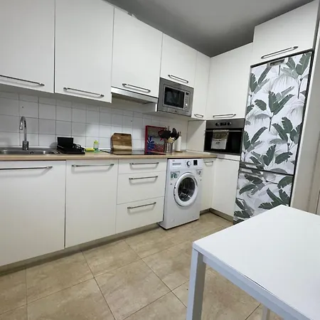 En Getxo. Cercano Al Puerto Viejo